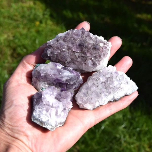 Amethyst Kristalle Drusen klein 4 Stück im Set